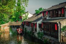 深圳“超充站”数量今年有望超加油站